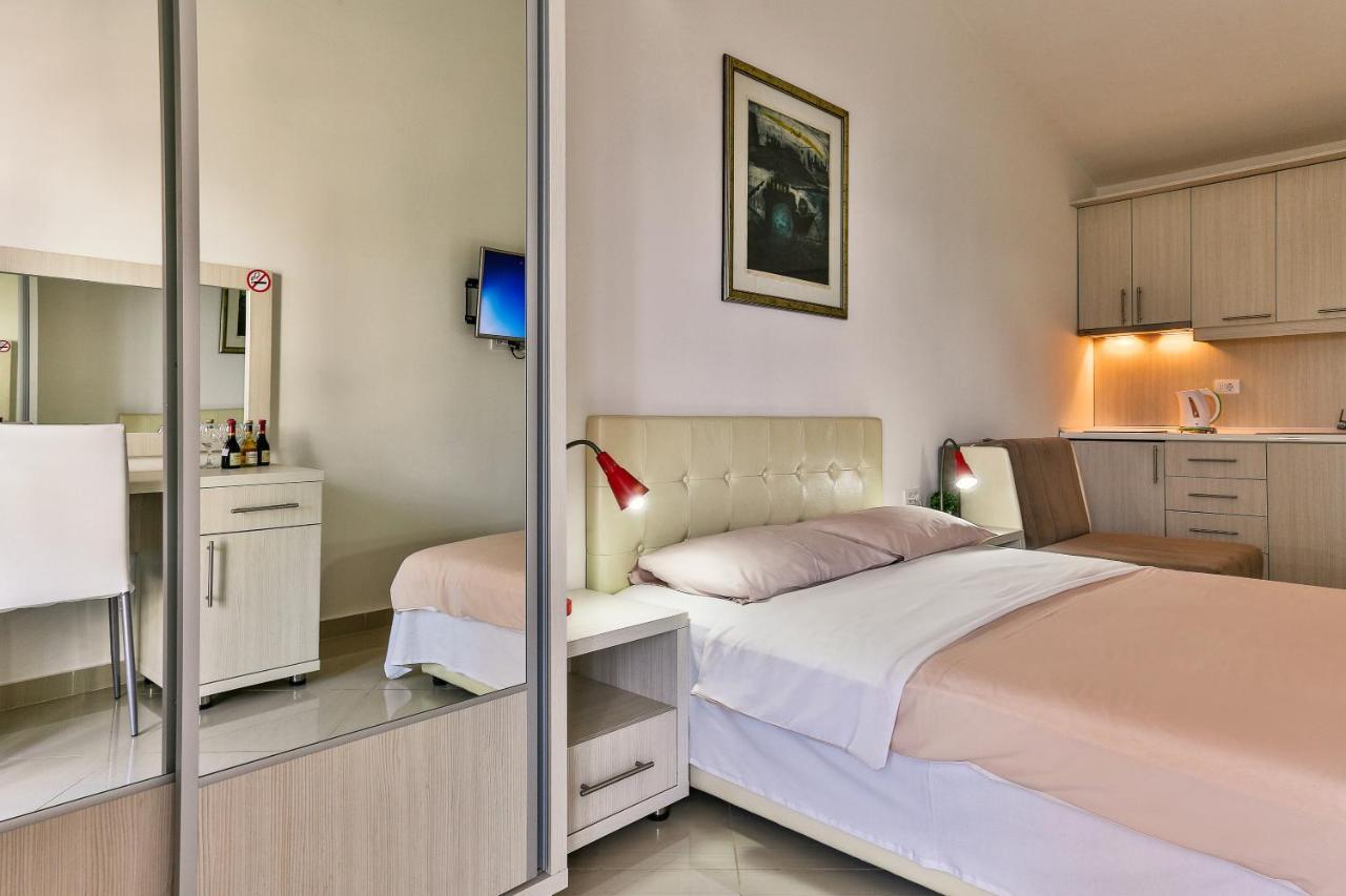 Appartamento Zelen Lux Sutomore Esterno foto